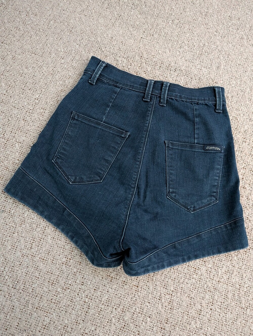 Vintage High-Rise Denim Shorts - Picture 4 of 8